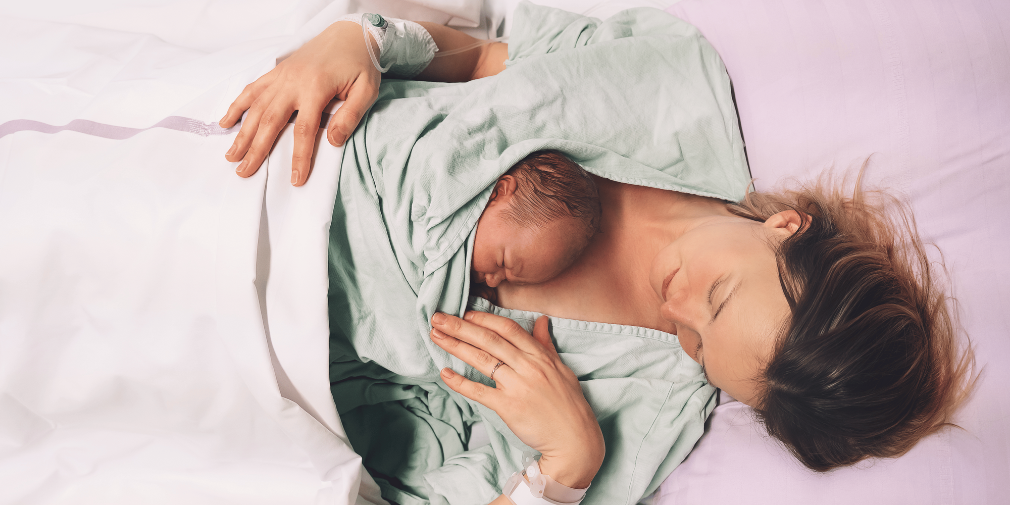 skin to skin, mother and newborn, beautiful breastfeeding