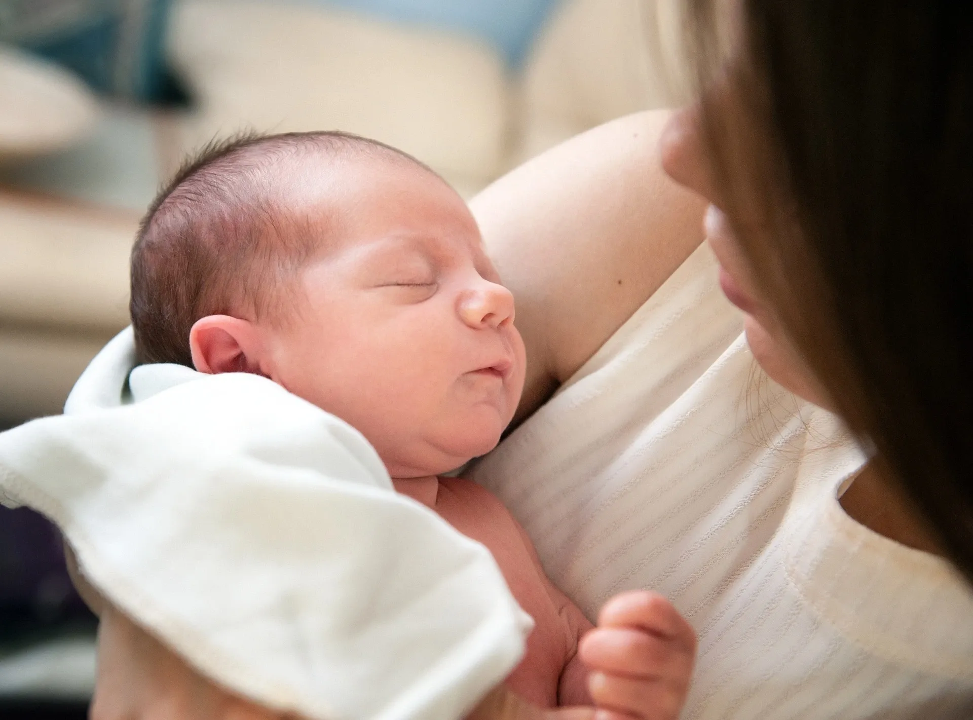 small baby, mom holding baby, cute baby